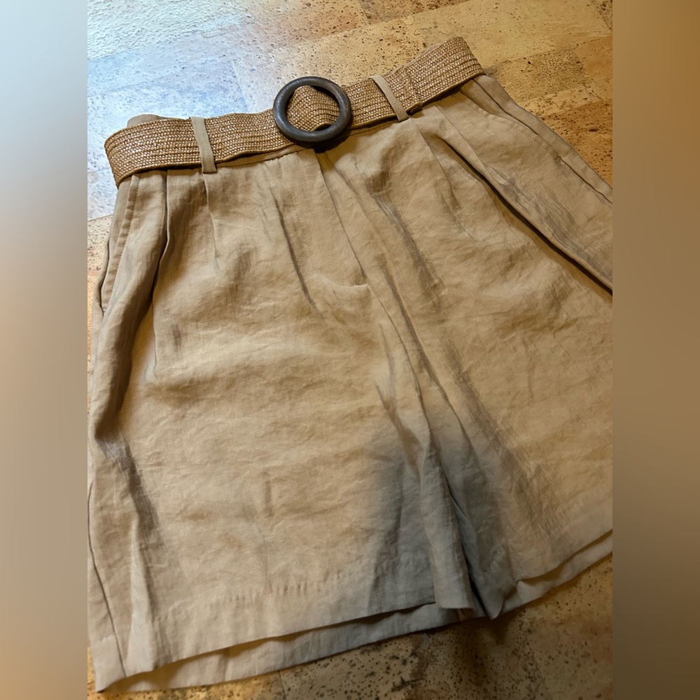 Zara Darted Bermuda Shorts With Belt - Picture 4 of 7
